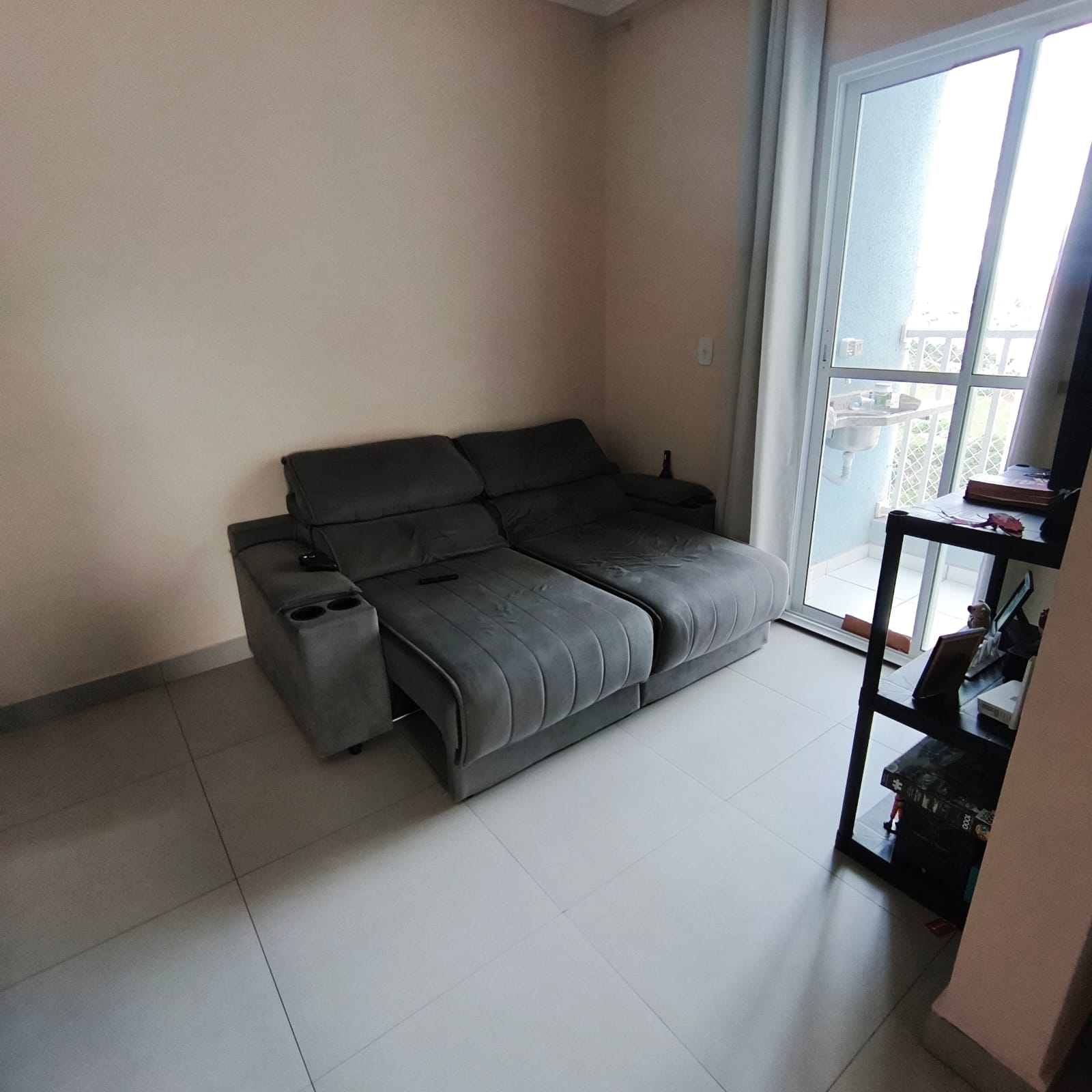 Sala — ângulo 2 no Residencial Tangará em Jacareí - foto 3